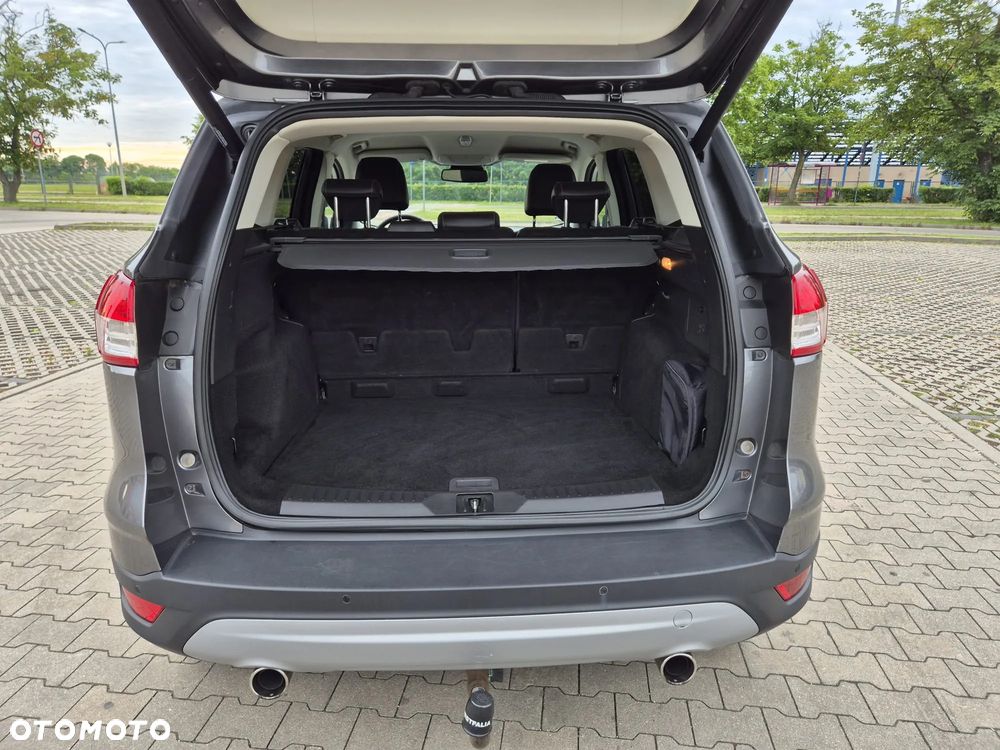 Ford Kuga 2.0 TDCi 4x4 Titanium - 34
