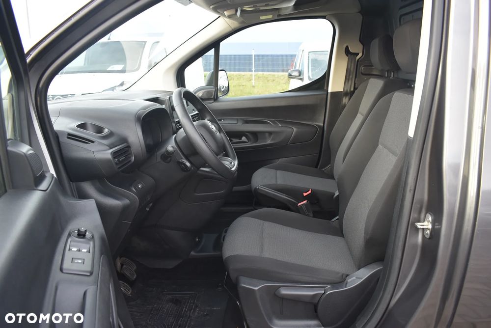 Toyota PROACE CITY 1.5 D-4D LONG - 9