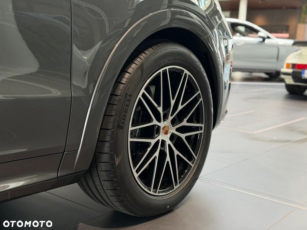 Porsche Cayenne E-Hybrid PHEV Black Edition - 13