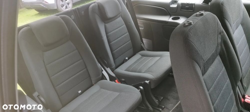 Ford Galaxy - 22
