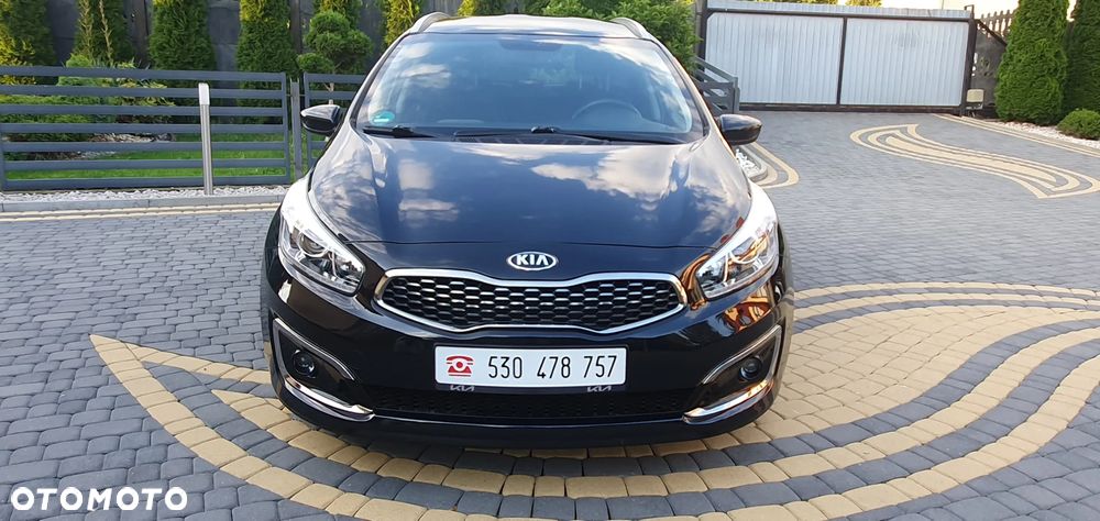 Kia Ceed 1.6 GDI Platinum Edition - 16