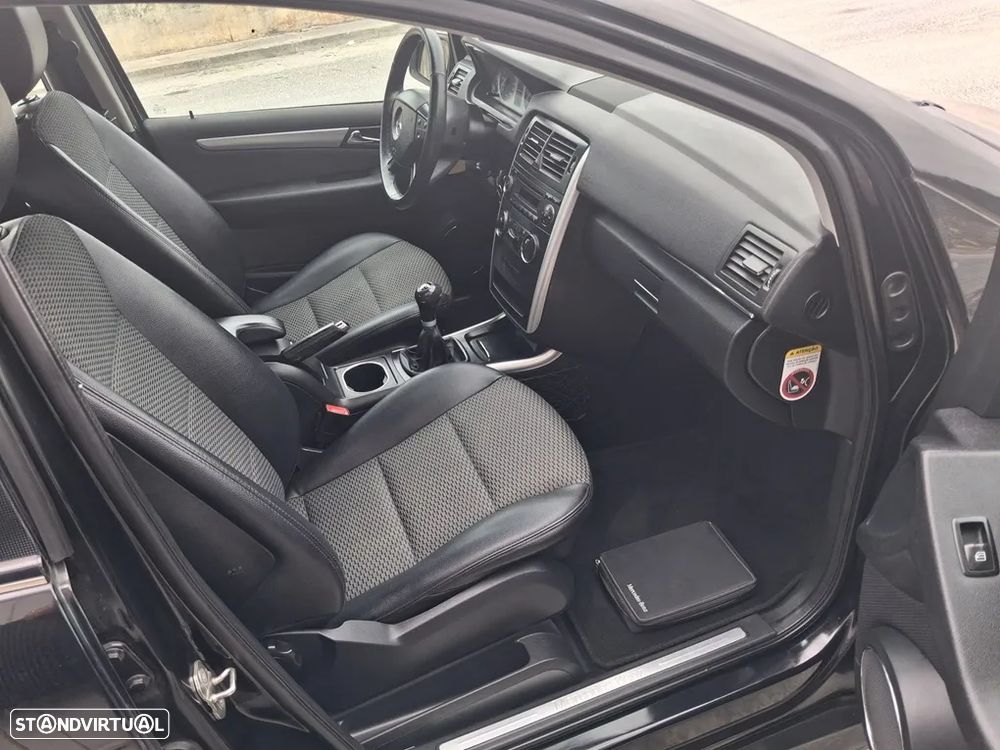 Mercedes-Benz B 180 CDi - 6