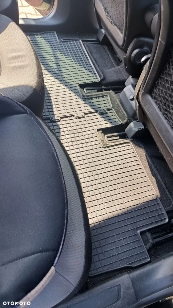 Citroën C4 Grand Picasso - 11