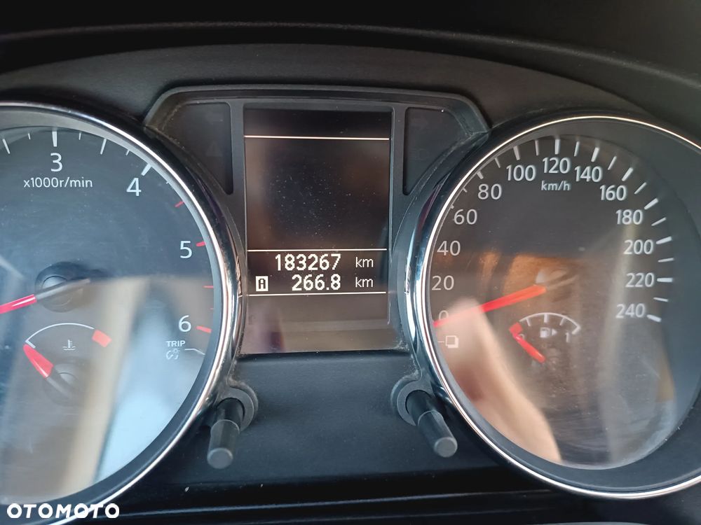 Nissan Qashqai+2 - 15
