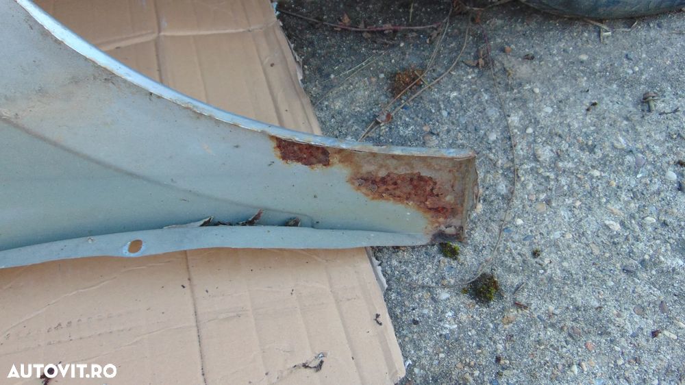 Aripa stanga/dreapta Opel Astra H an 2007 - 8