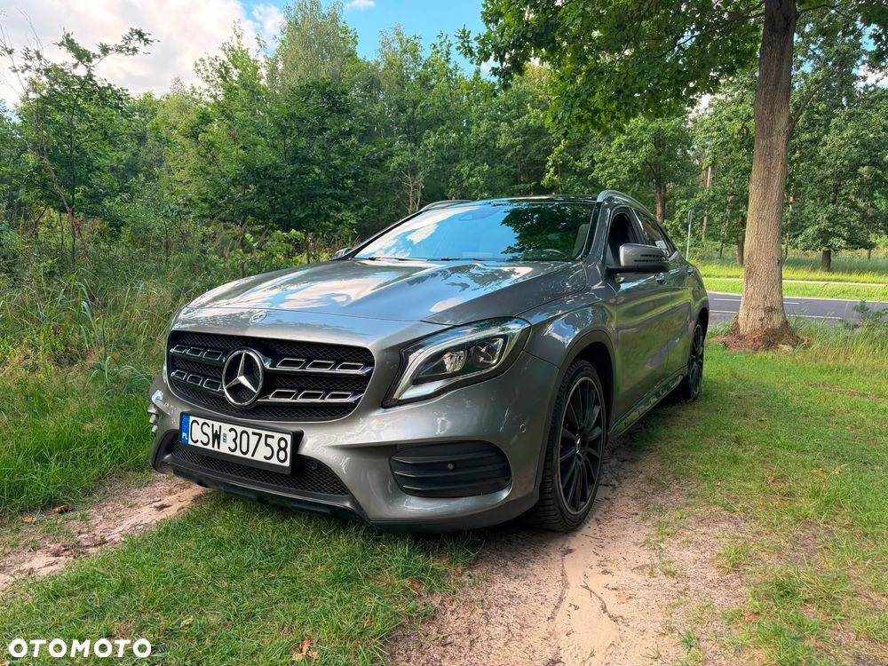 Mercedes-Benz GLA 220 d 4-Matic AMG Line - 1