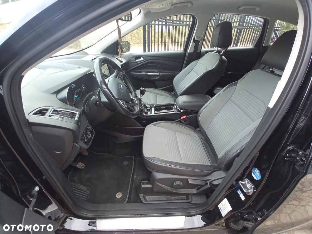 Ford Kuga 2.0 TDCi 4WD Titanium Plus - 25