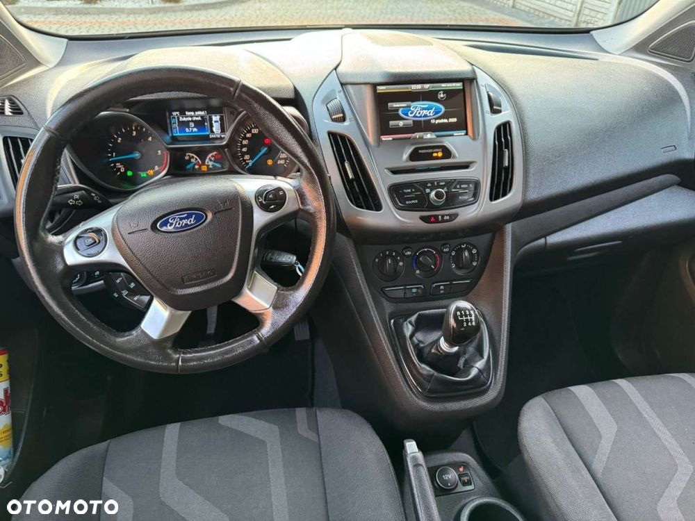 Ford Tourneo Connect - 19