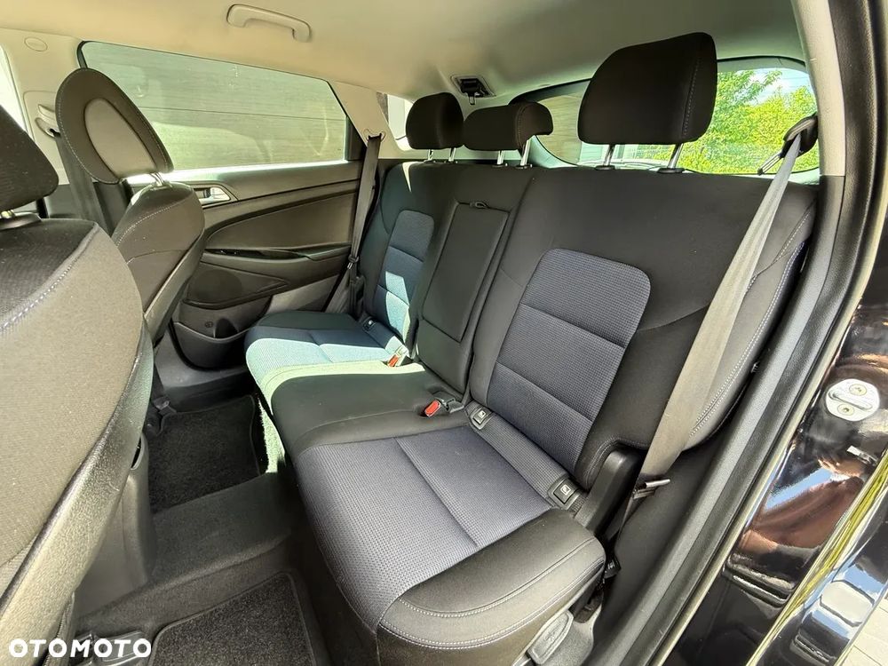 Hyundai Tucson 1.6 GDI BlueDrive Style 2WD - 18