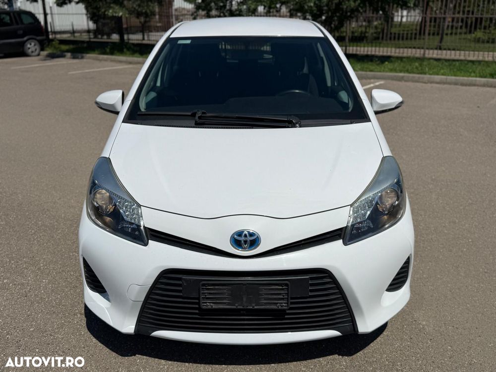 Toyota Yaris 1.5 VVT-i HSD Sol - 11