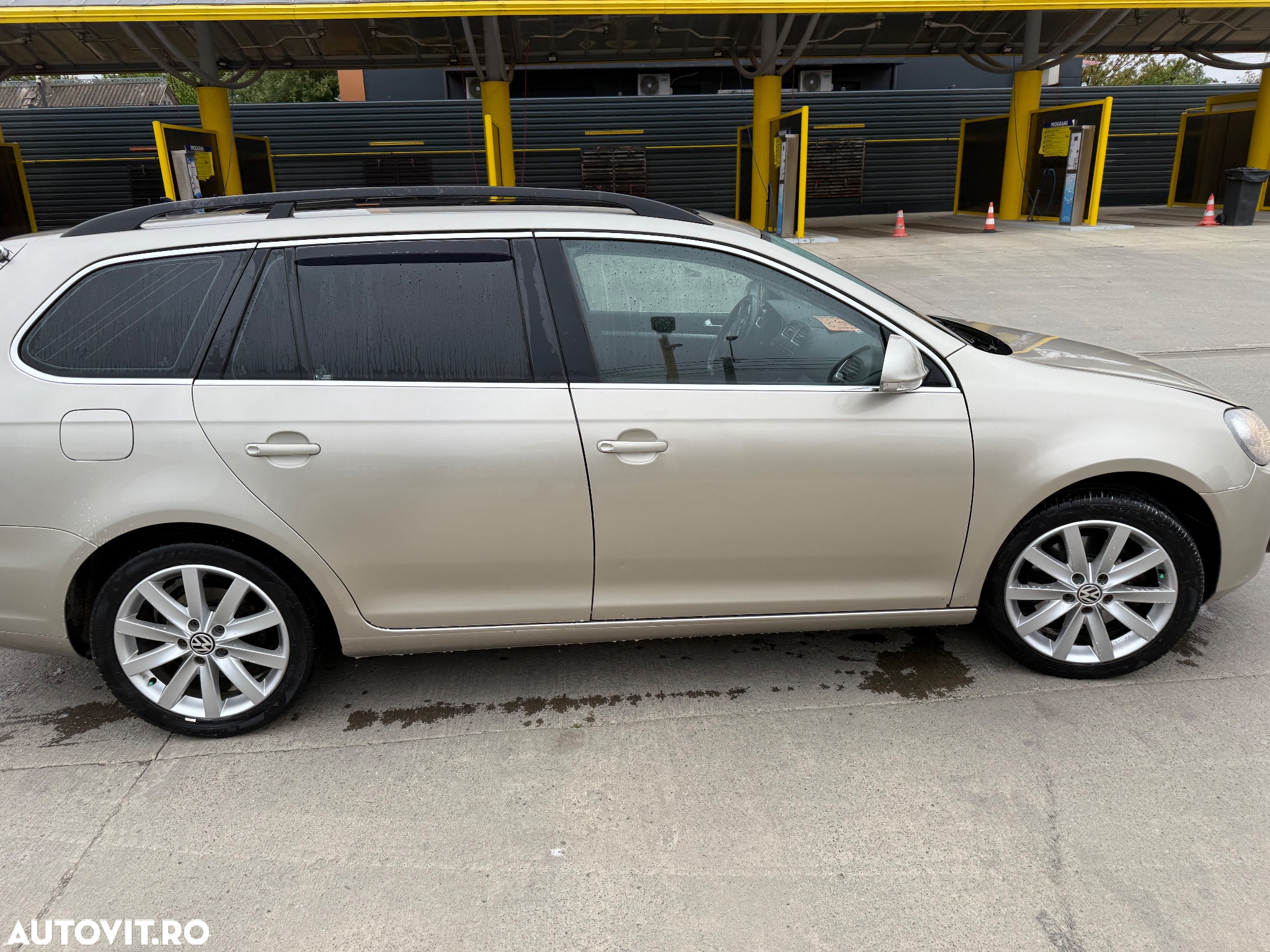 Volkswagen Golf 2.0 TDI Highline - 2