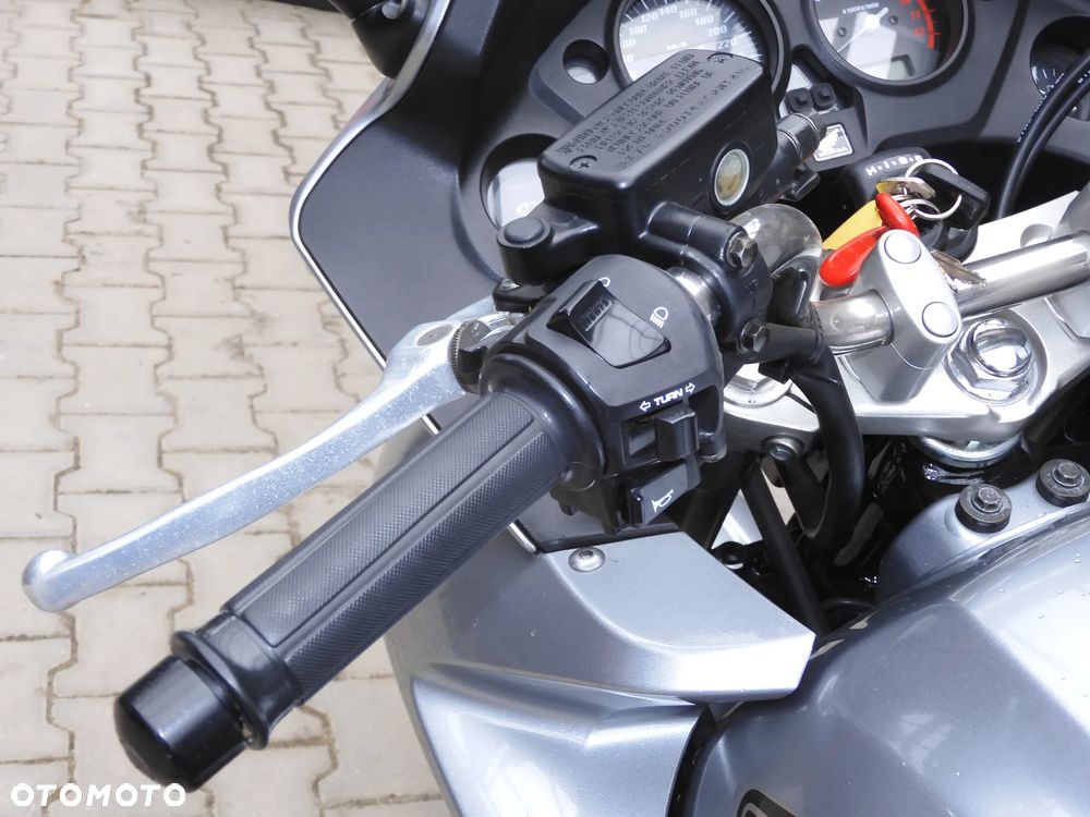Honda CBF - 25