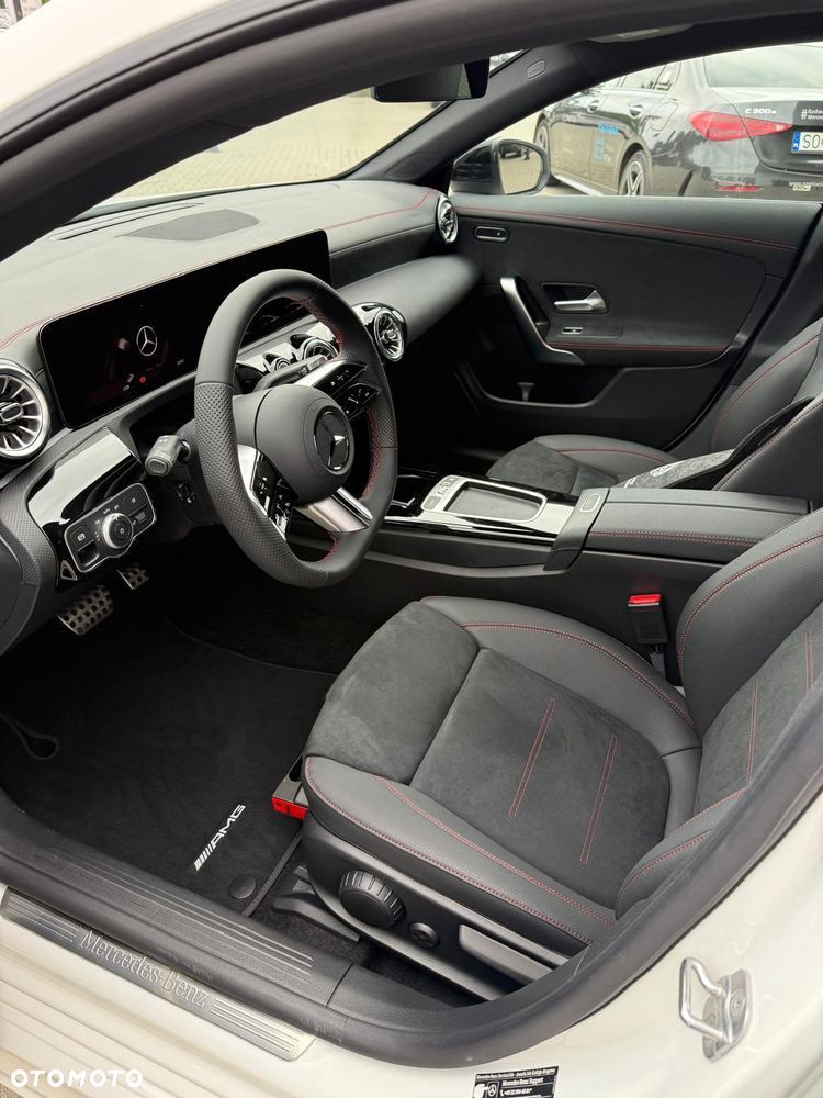 Mercedes-Benz CLA 200 mHEV AMG Line 7G-DCT - 9