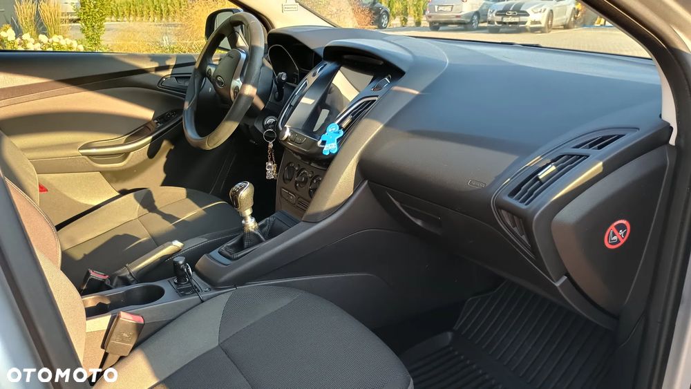 Ford Focus - 13