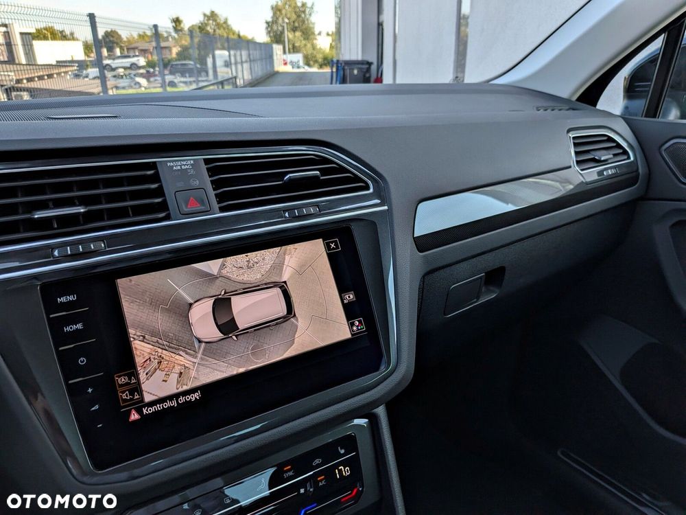 Volkswagen Tiguan 2.0 TSI 4Mot Elegance DSG - 25