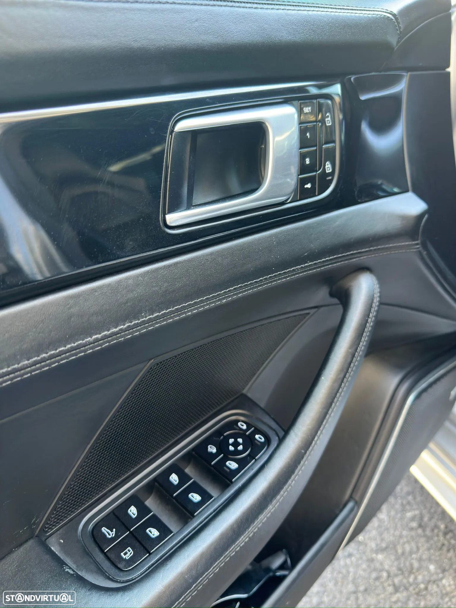 Porsche Panamera 4 E-Hybrid Platinum Edition com PDLS - 20