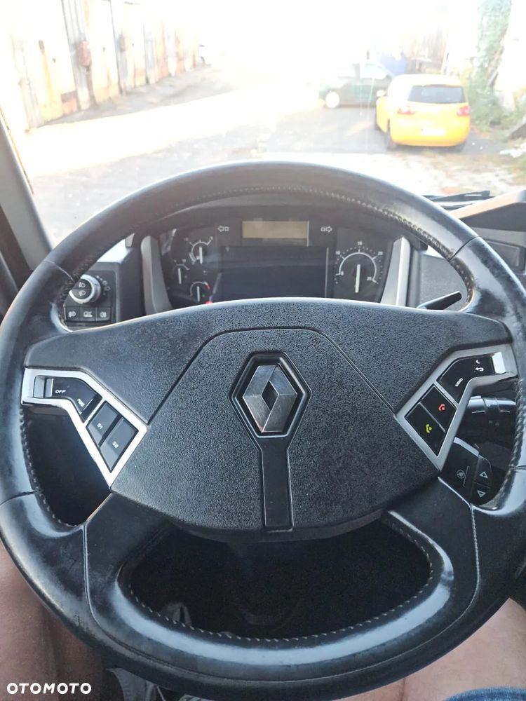 Renault T480 - 15