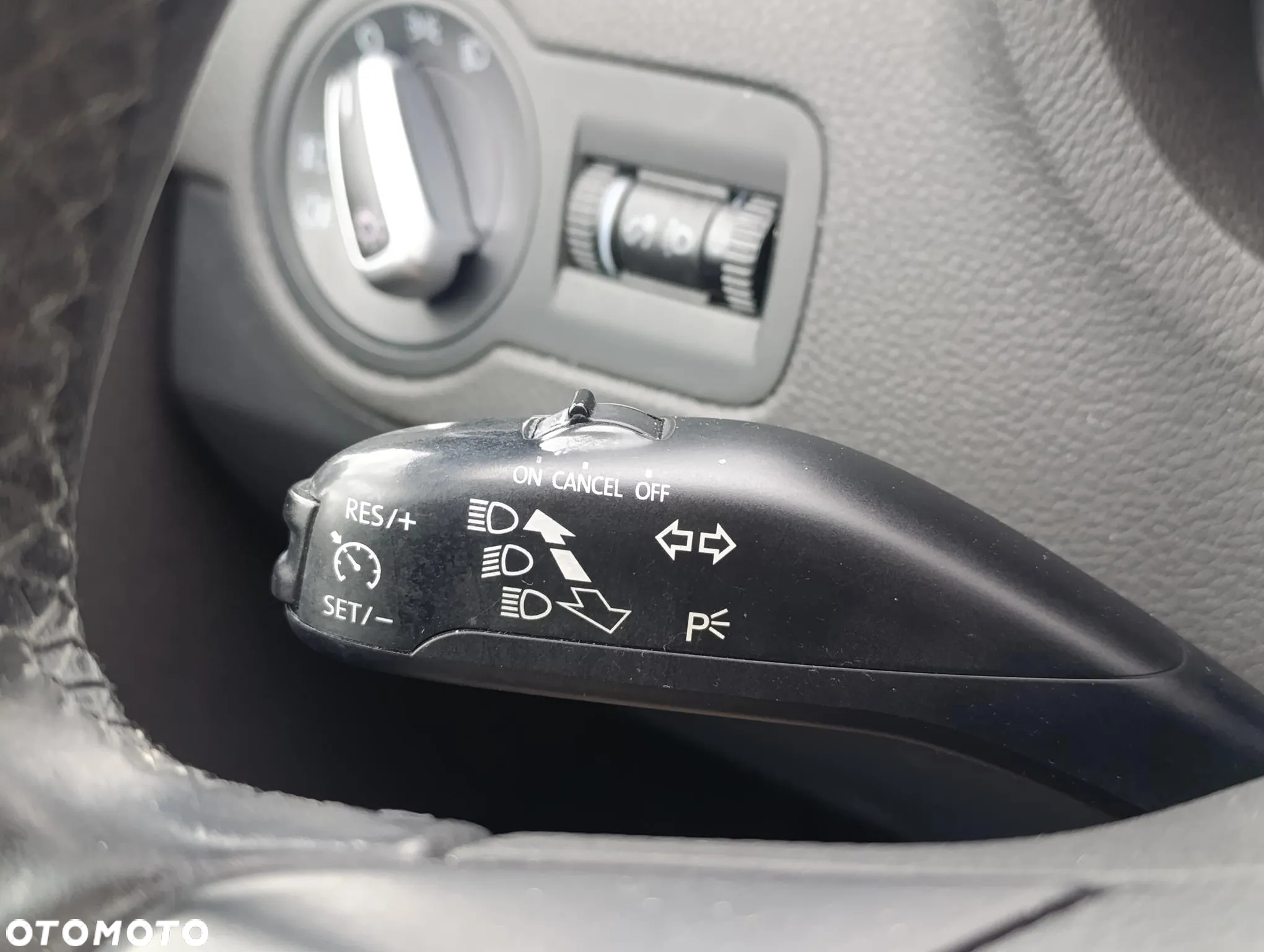 Volkswagen Polo 1.4 16V Comfortline - 11