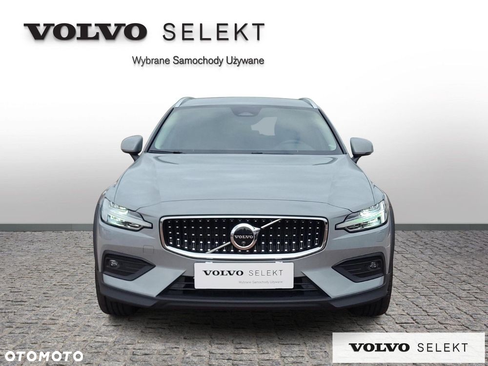 Volvo V60 Cross Country - 9