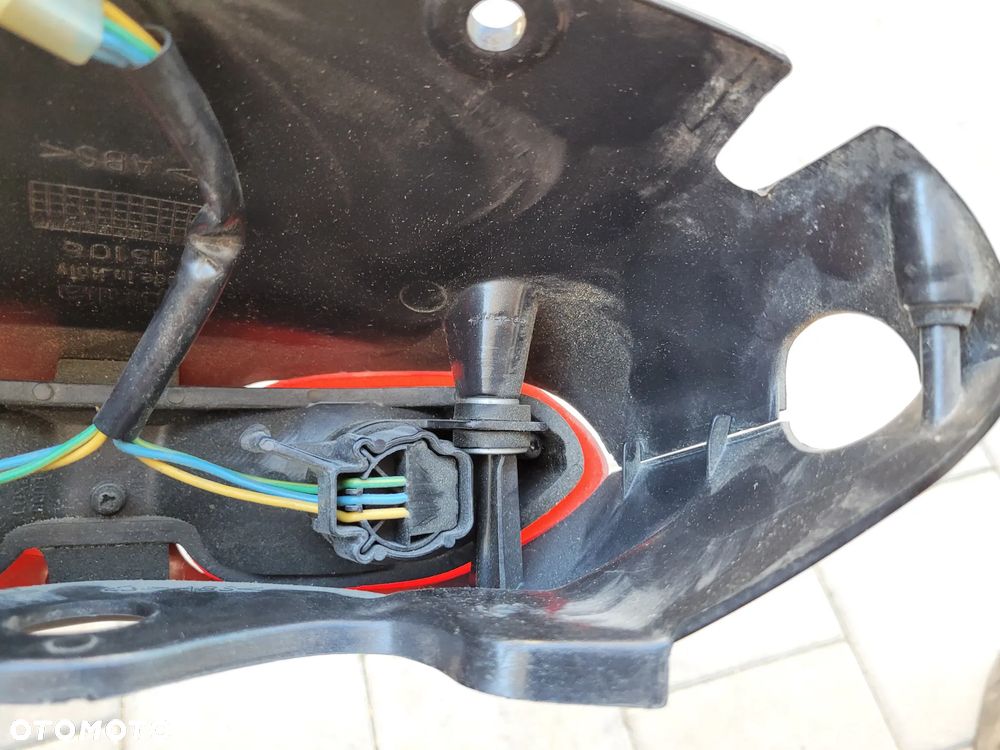 Lampa tył, tylna Aprilia Falco 1000 - 12