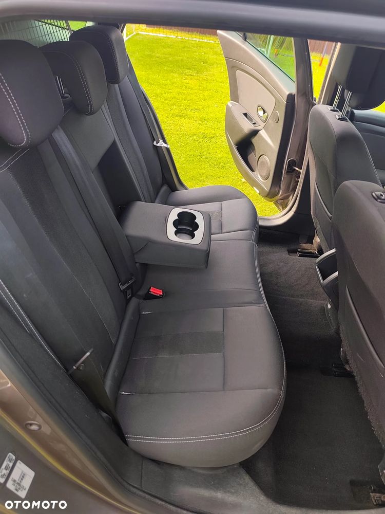 Renault Megane TCe 130 Bose Edition - 17