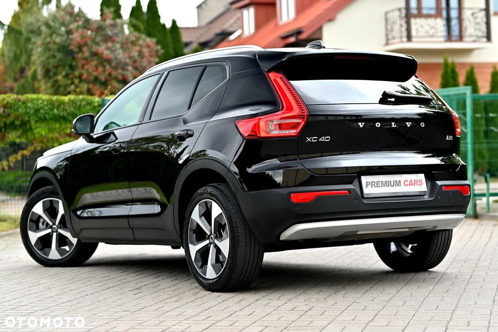 Volvo XC 40 B3 B DKG Ultra Black Edition - 9