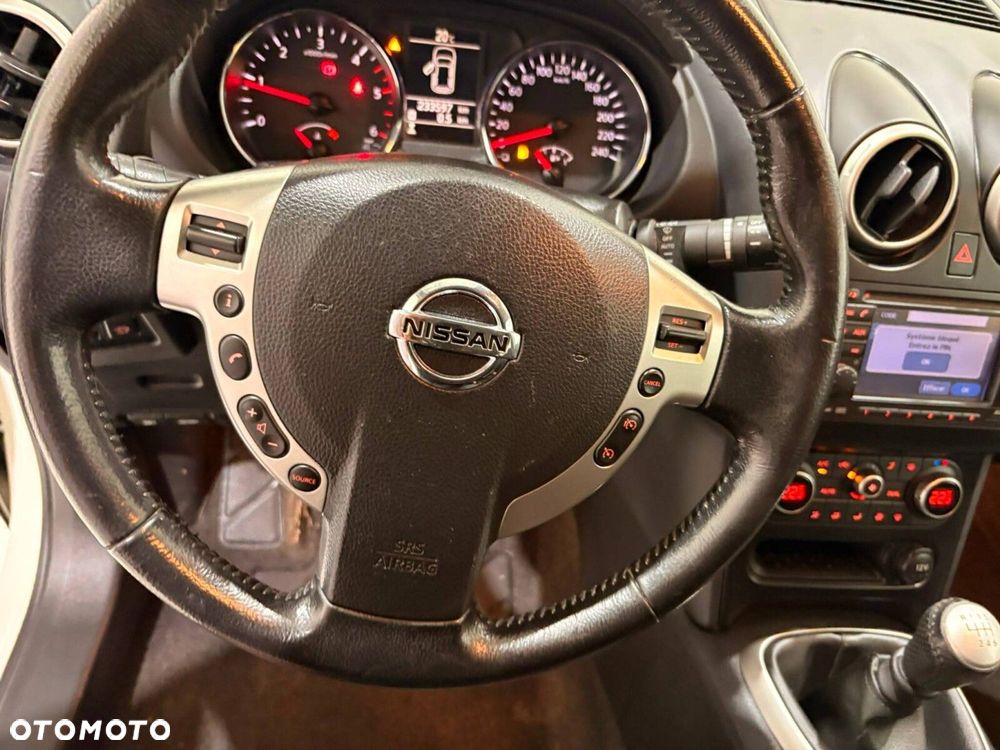 Nissan Qashqai - 23