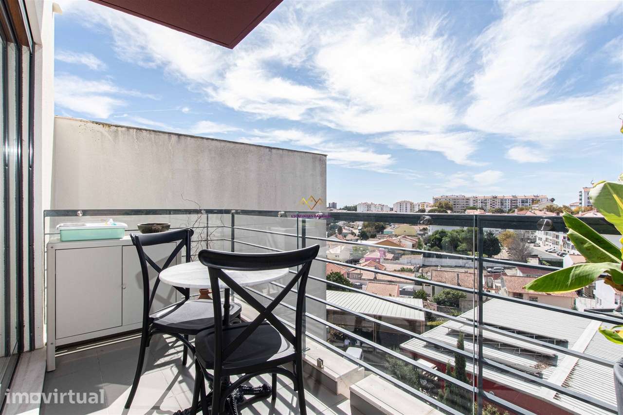 Apartamento T2 com parqueamento e arrecadação, em Alcabideche - Grande imagem: 4/29