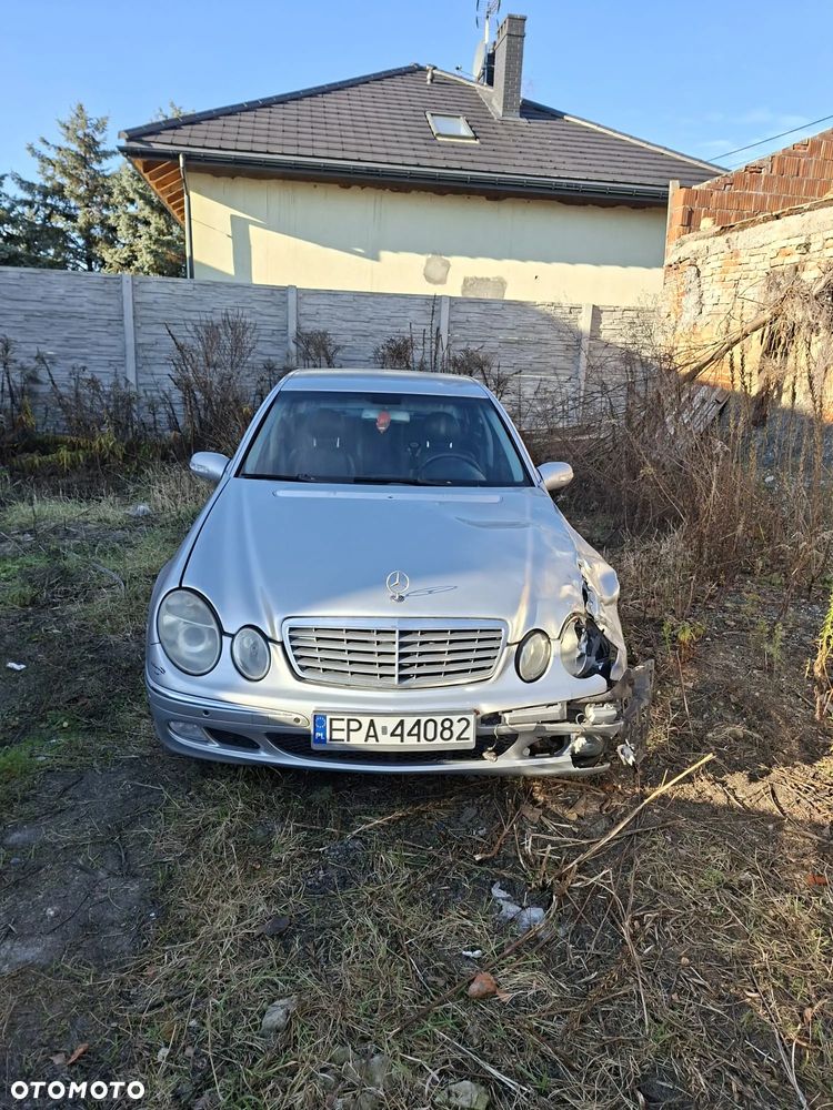 Mercedes-Benz Klasa E 270 CDI Elegance - 20