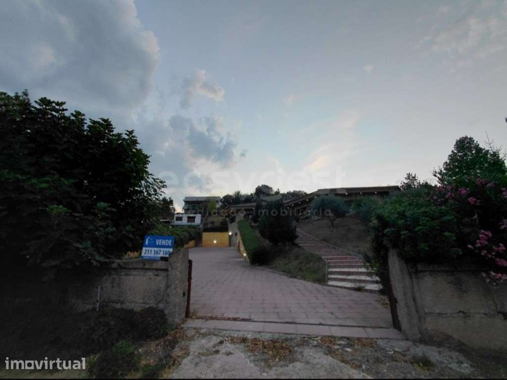 Moradia de sonho numa localização privilegiada na cidade de Bragança - Grande imagem: 2/55