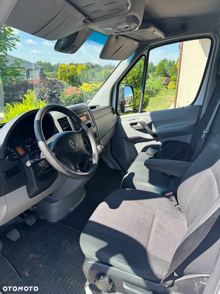Mercedes-Benz Sprinter - 7