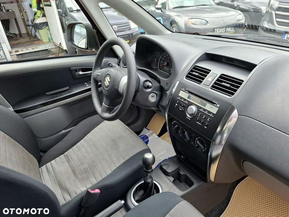 Suzuki SX4 1.6 GS / Premium 4WD - 18