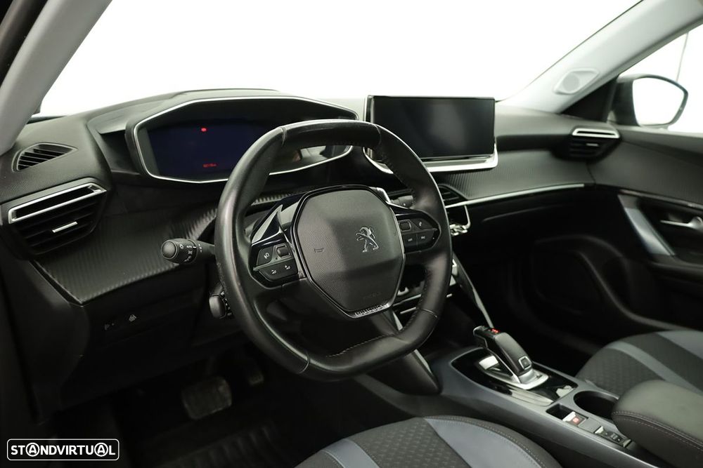 Peugeot 2008 1.2 PureTech Allure EAT8 - 7