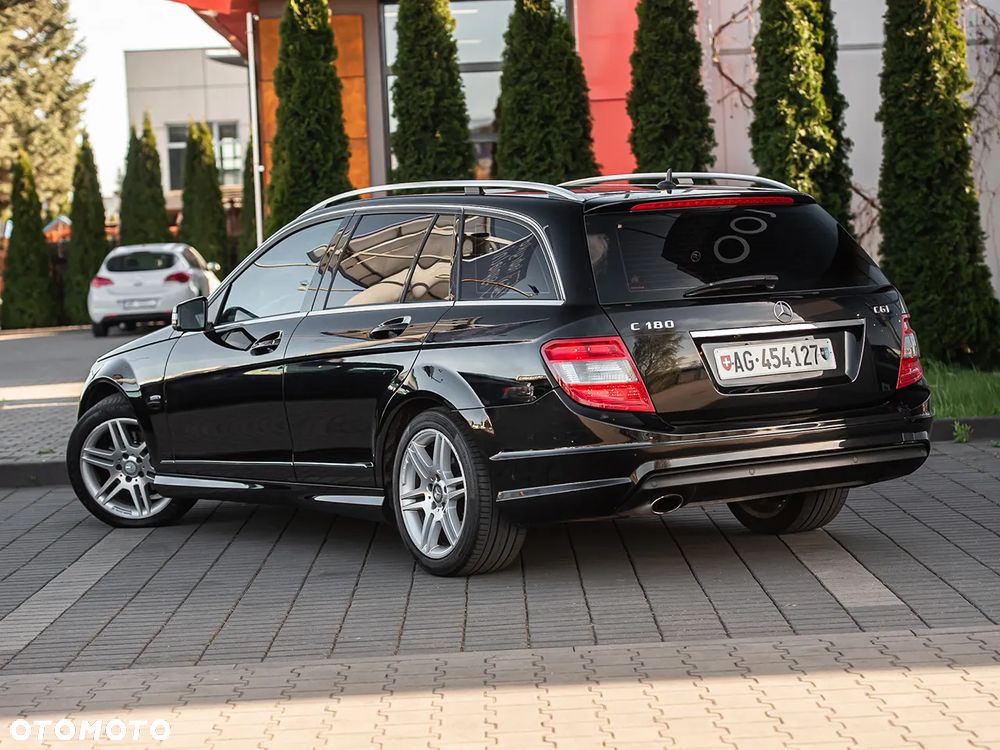 Mercedes-Benz Klasa C 180 CGI Automatik BlueEFFICIENCY - 9