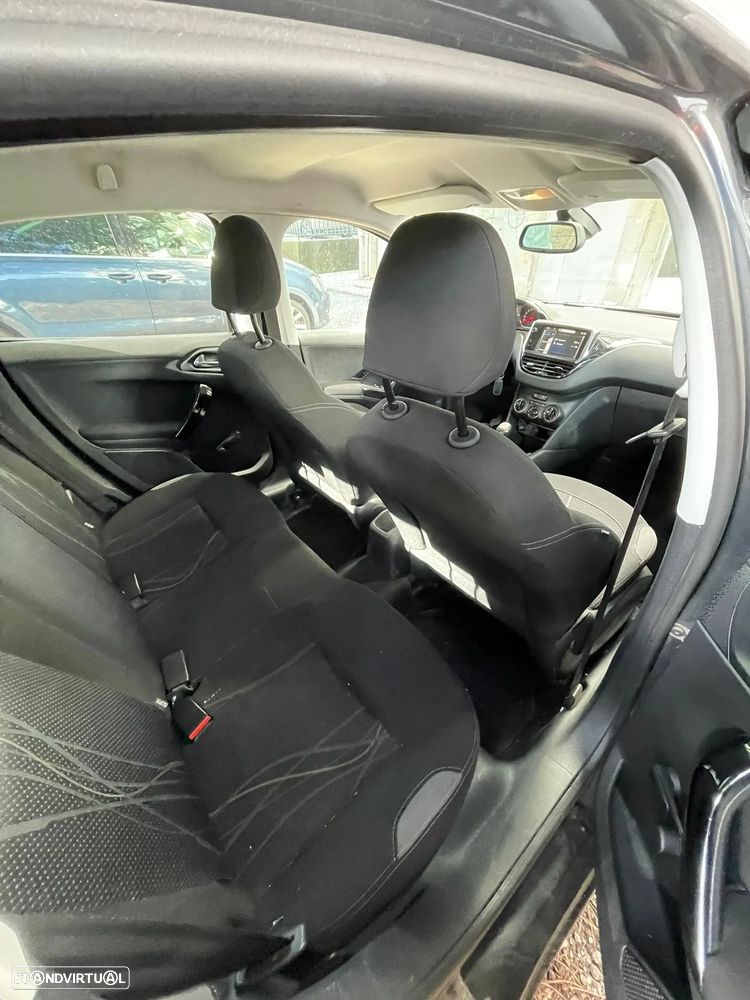 Peugeot 208 1.2 VTi Access - 12