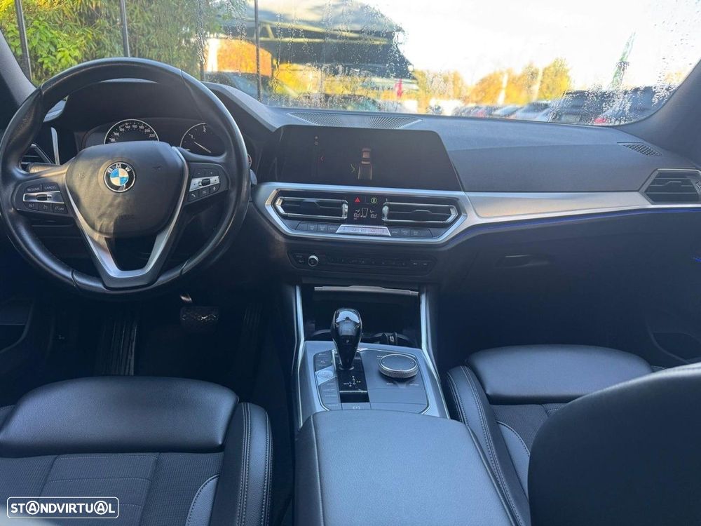 BMW 318 d Line Luxury Auto - 17