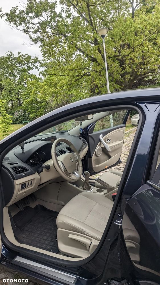 Renault Fluence 1.6 16V Privilege Euro5 - 10