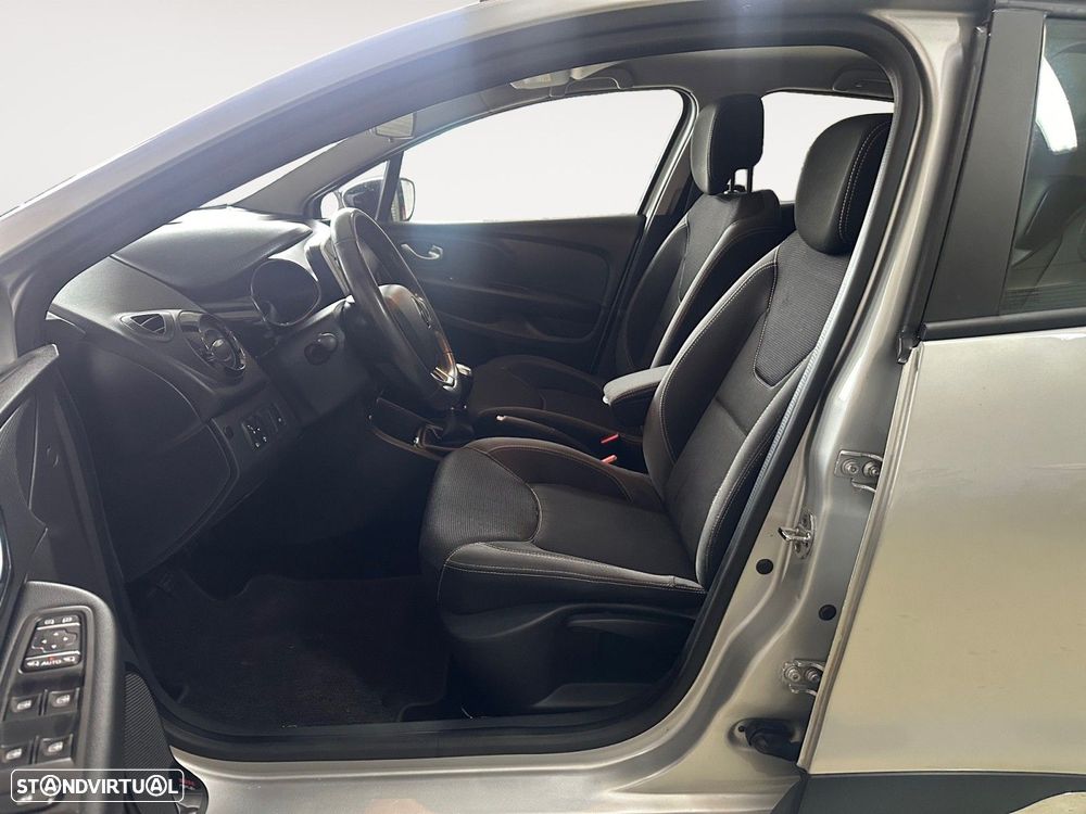 Renault Clio 1.5 dCi Dynamique S - 9