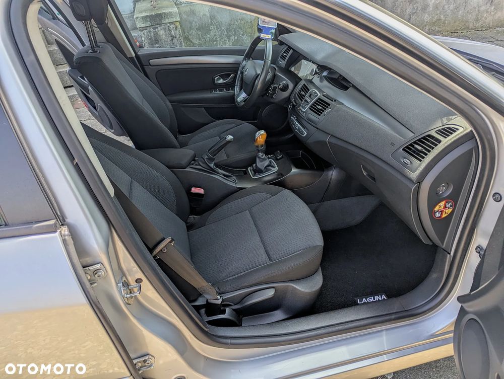 Renault Laguna - 30
