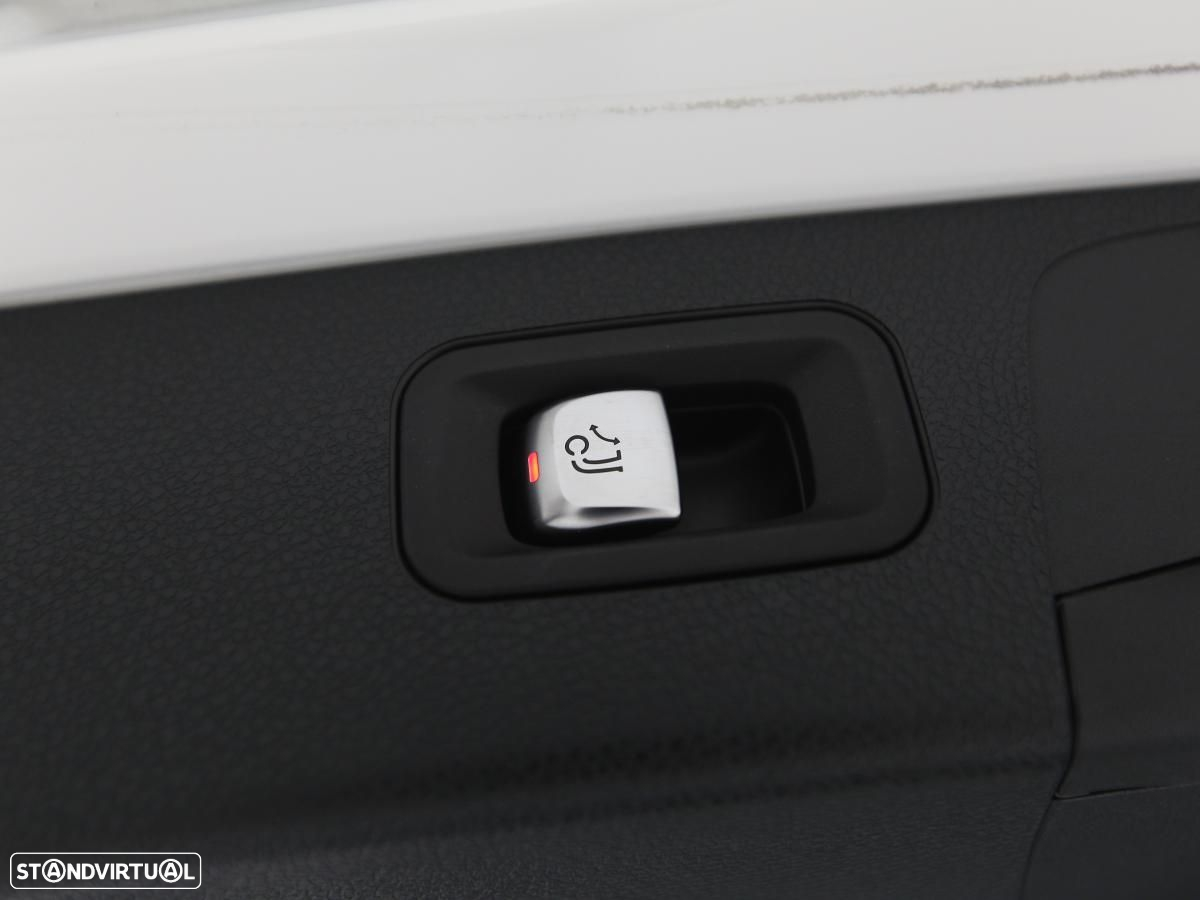 Mercedes-Benz E 300 de T 9G-TRONIC AMG Line - 19