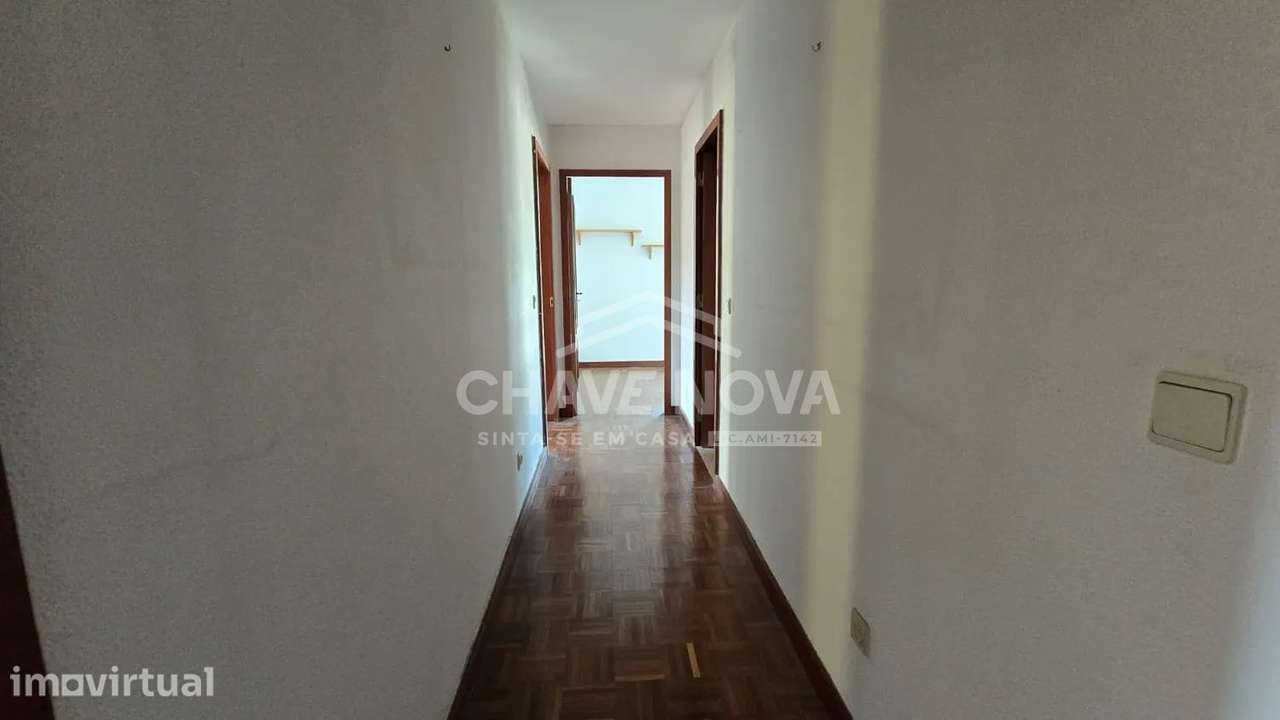 Apartamento T3 na Senhora da Hora – Junto ao Metro - Grande imagem: 4/28