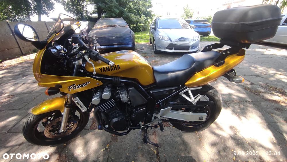 Yamaha FZS - 9