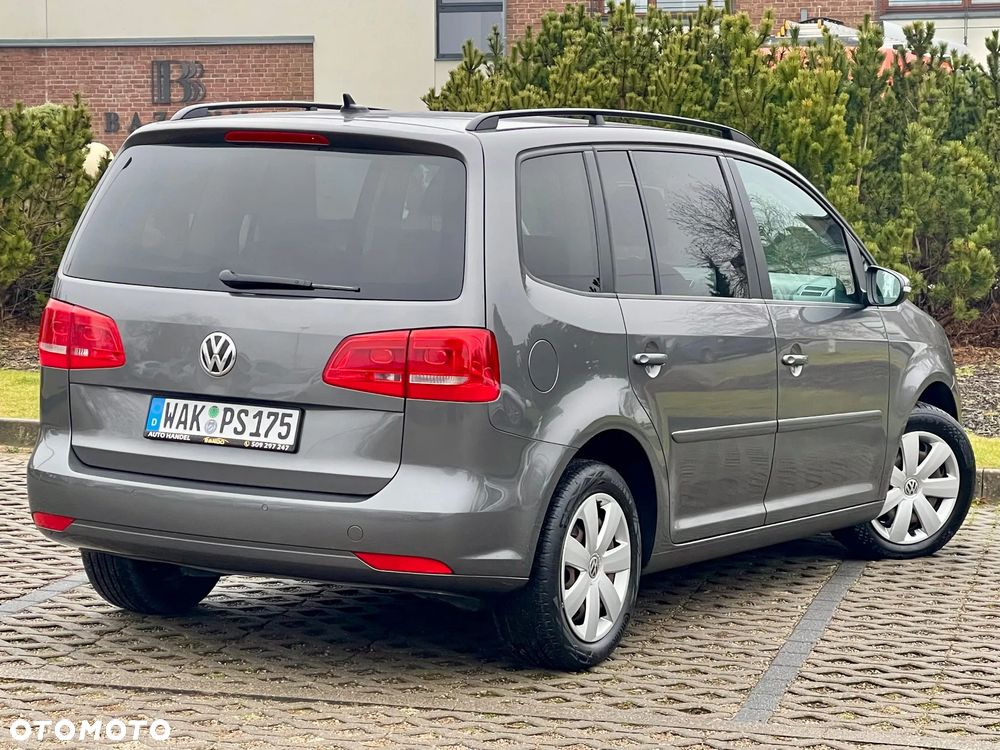 Volkswagen Touran 2.0 TDI DSG Highline - 13