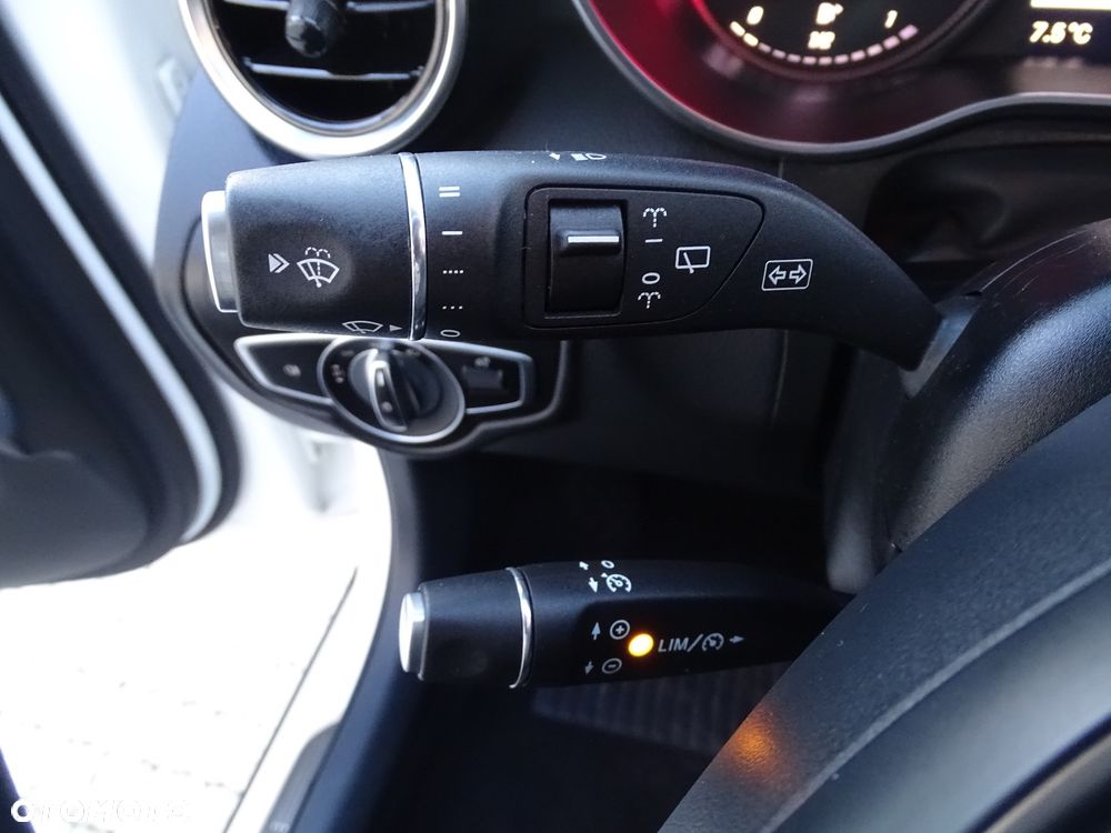 Mercedes-Benz GLC 250 4Matic 9G-TRONIC - 29