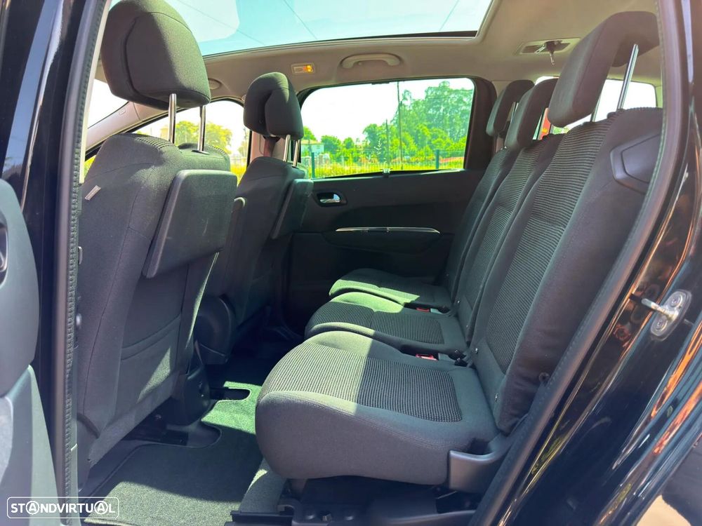 Peugeot 5008 1.6 HDi Allure - 16