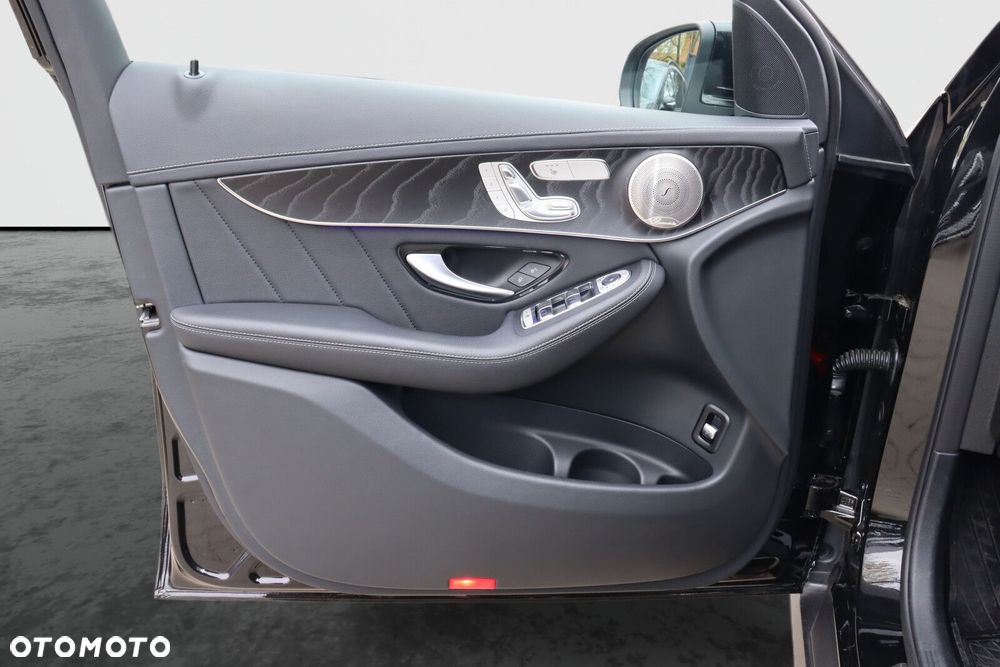 Mercedes-Benz GLC - 8