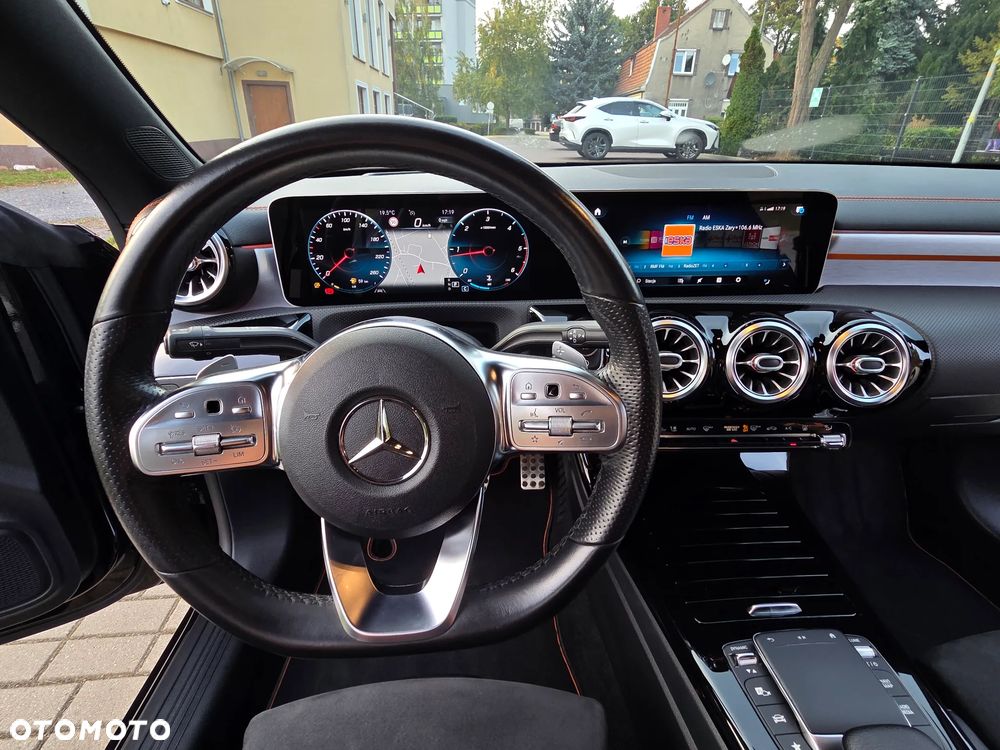 Mercedes-Benz CLA - 31