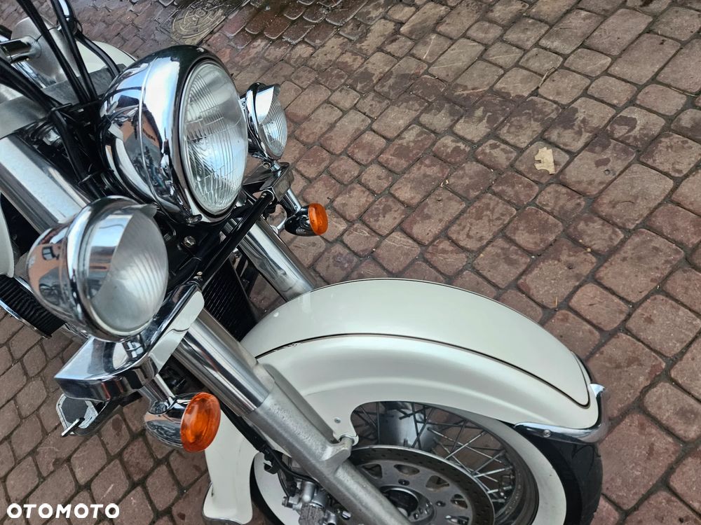 Suzuki VL 800 Volusia - Boulevard C50 - 11