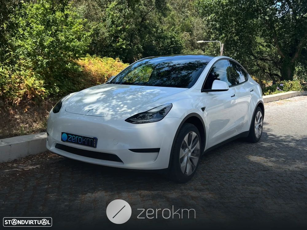 Tesla Model Y RWD - 1