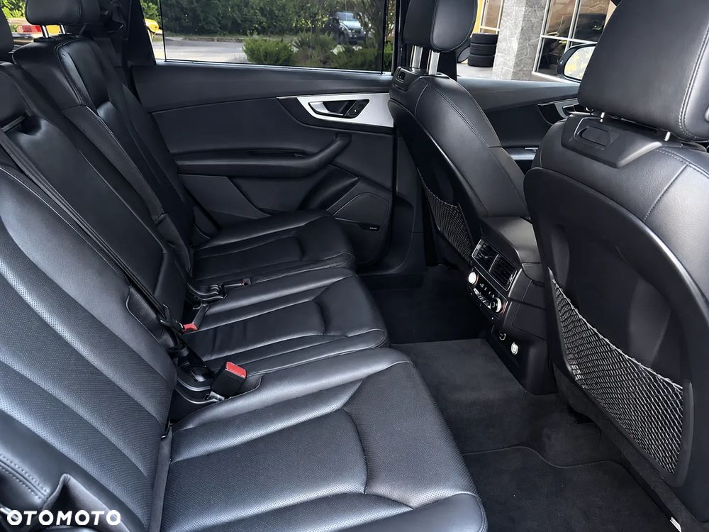 Audi Q7 3.0 TFSI Quattro Tiptronic - 19